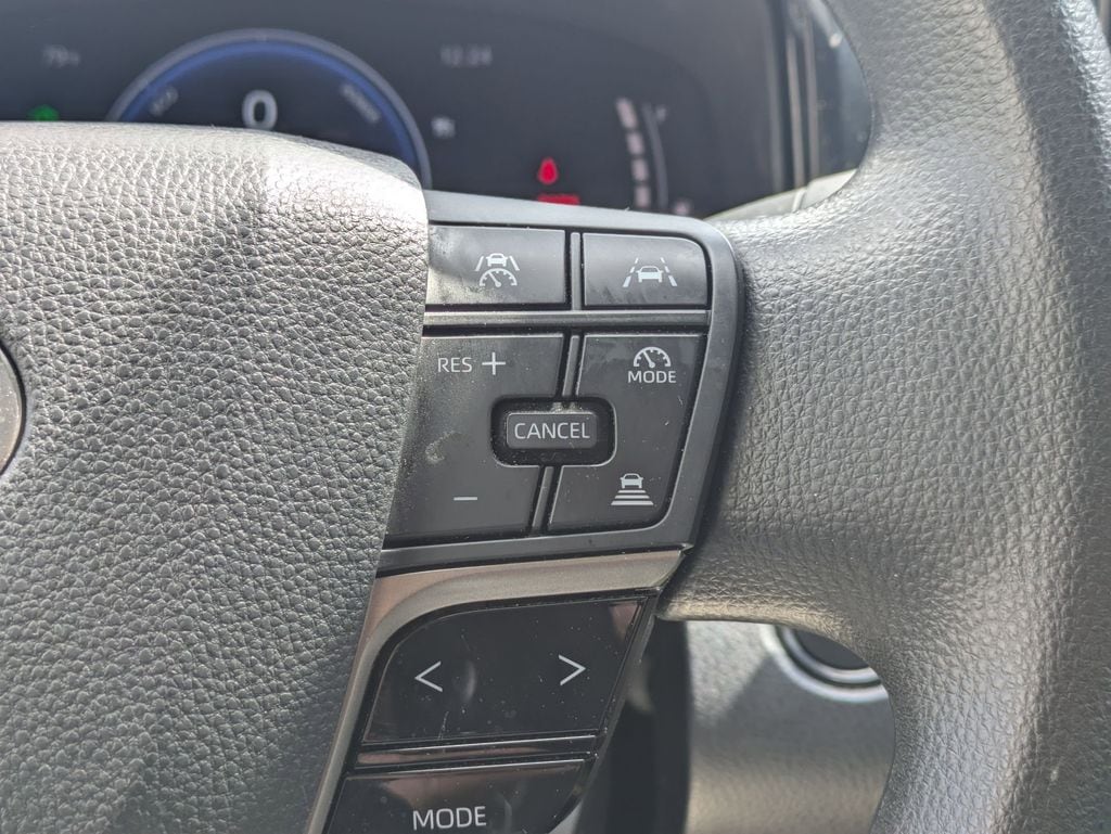 Thumbnail: 2025 Toyota Camry - 24