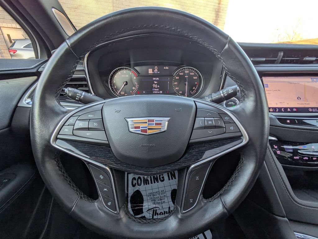 Thumbnail: 2024 Cadillac XT5 - 16