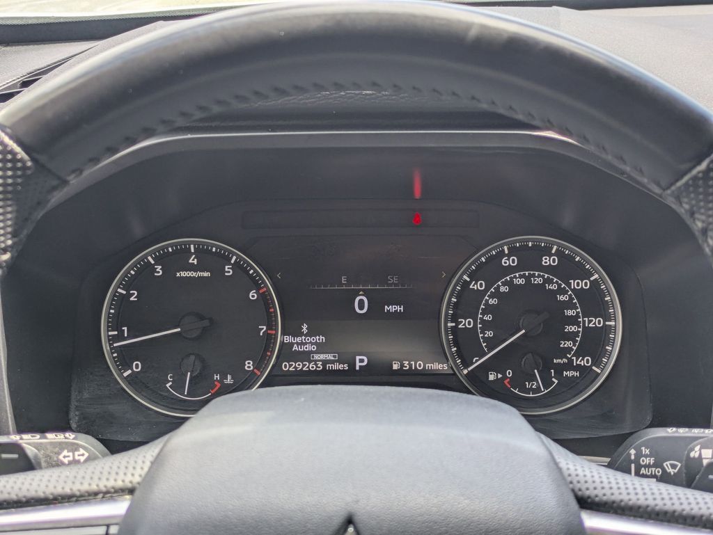 Thumbnail: 2025 Mitsubishi Outlander - 16