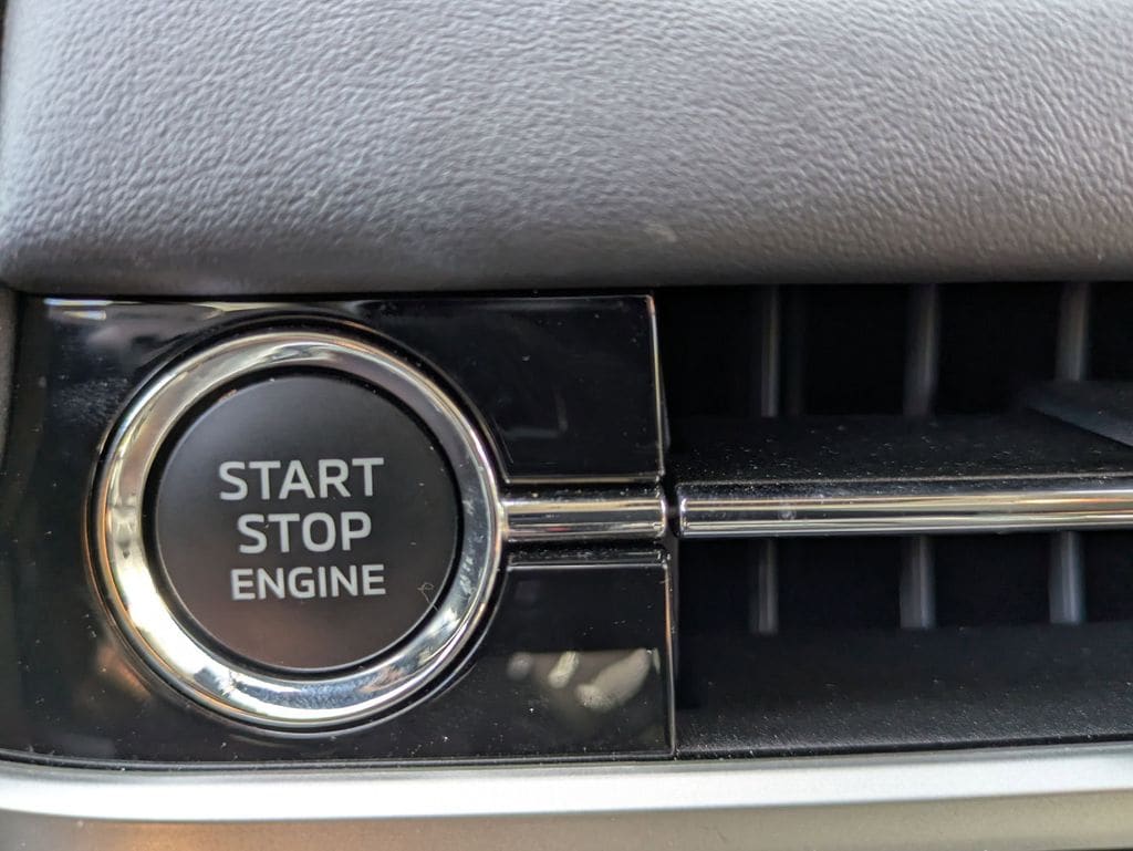 Thumbnail: 2025 Mitsubishi Outlander - 20