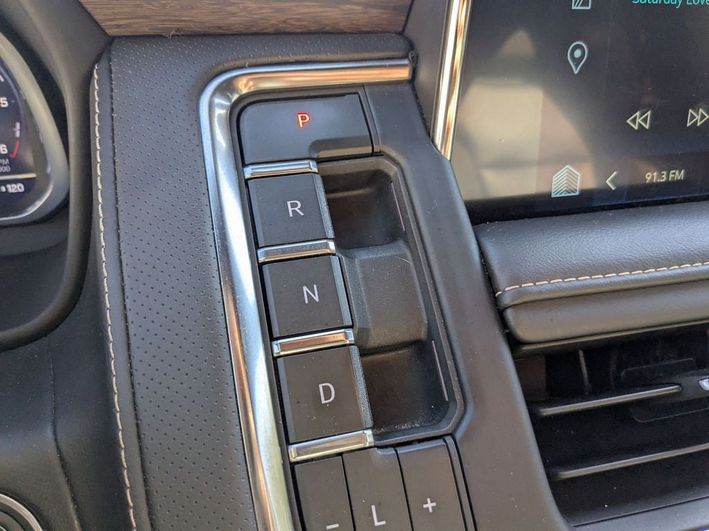 Thumbnail: 2023 Chevrolet Suburban - 23