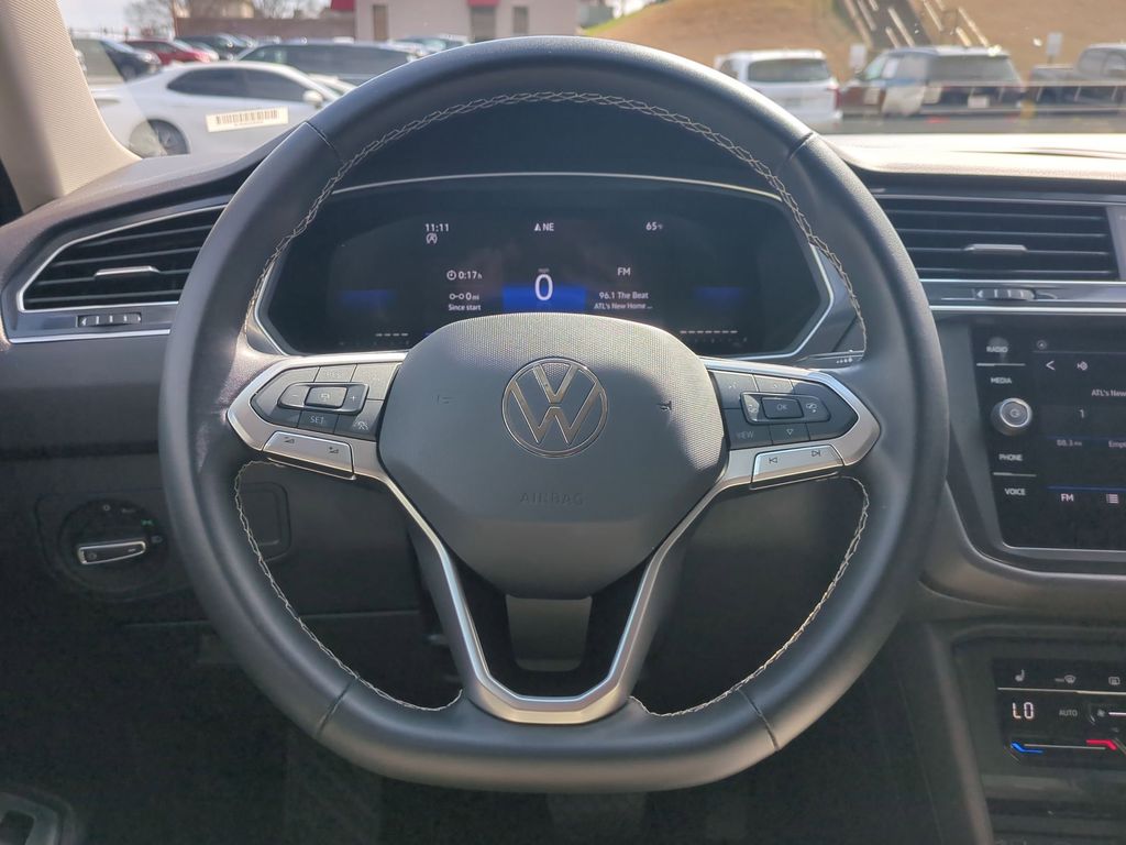 Thumbnail: 2024 Volkswagen Tiguan - 22