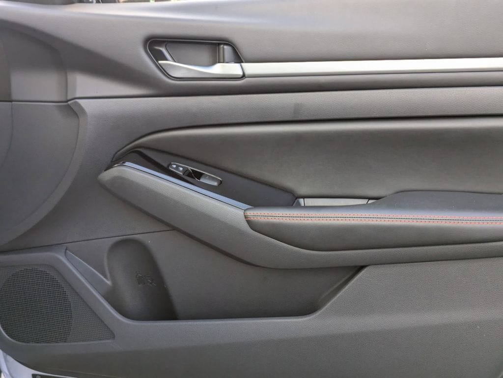 Thumbnail: 2025 Nissan Altima - 32