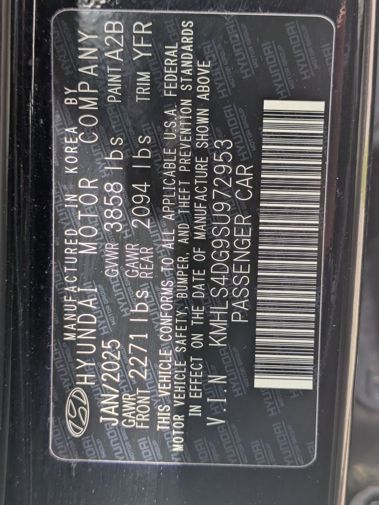 Thumbnail: 2025 Hyundai Elantra - 35