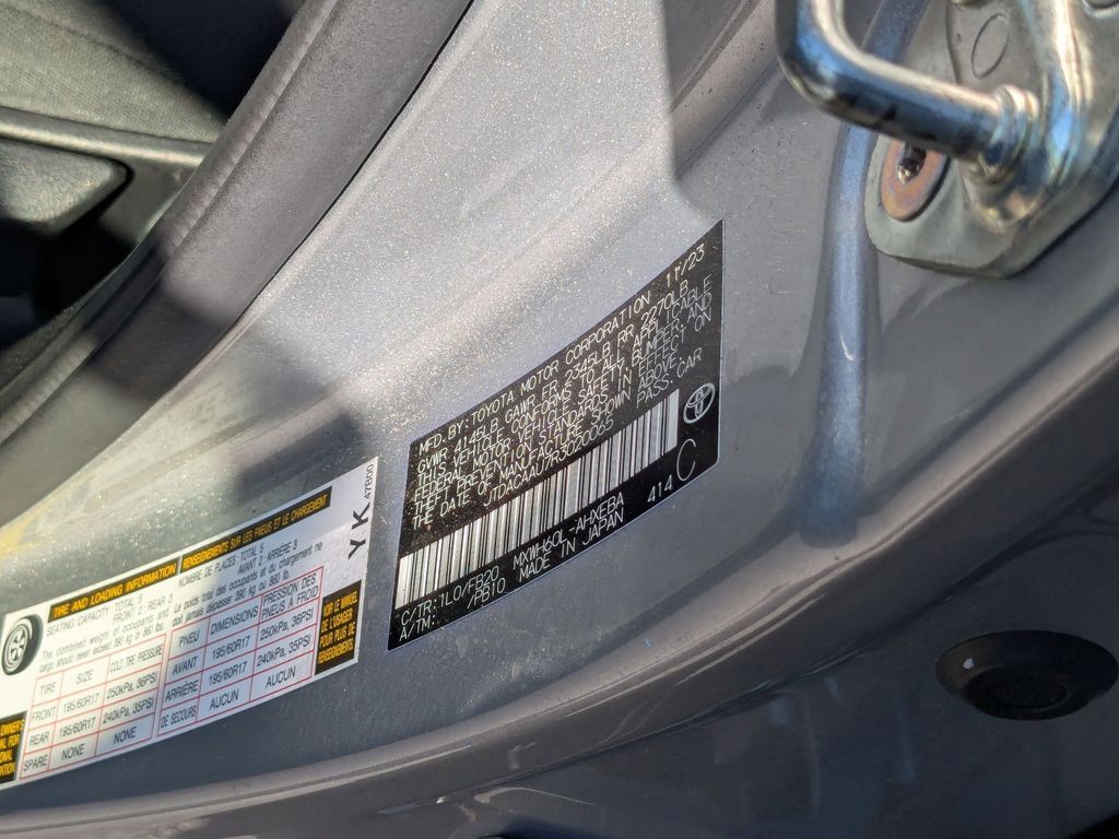 Thumbnail: 2024 Toyota Prius - 33