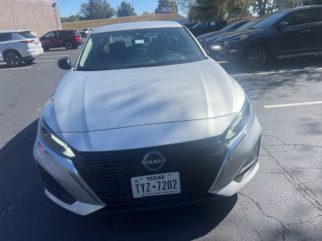 Thumbnail: 2024 Nissan Altima - 2