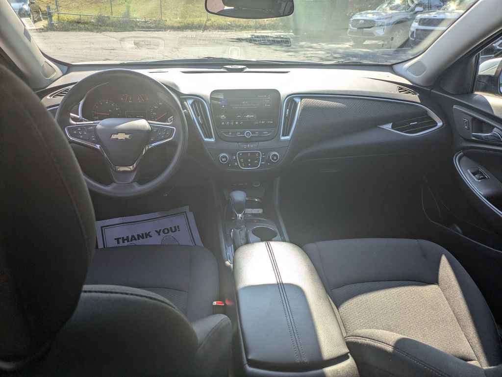 Thumbnail: 2024 Chevrolet Malibu - 26