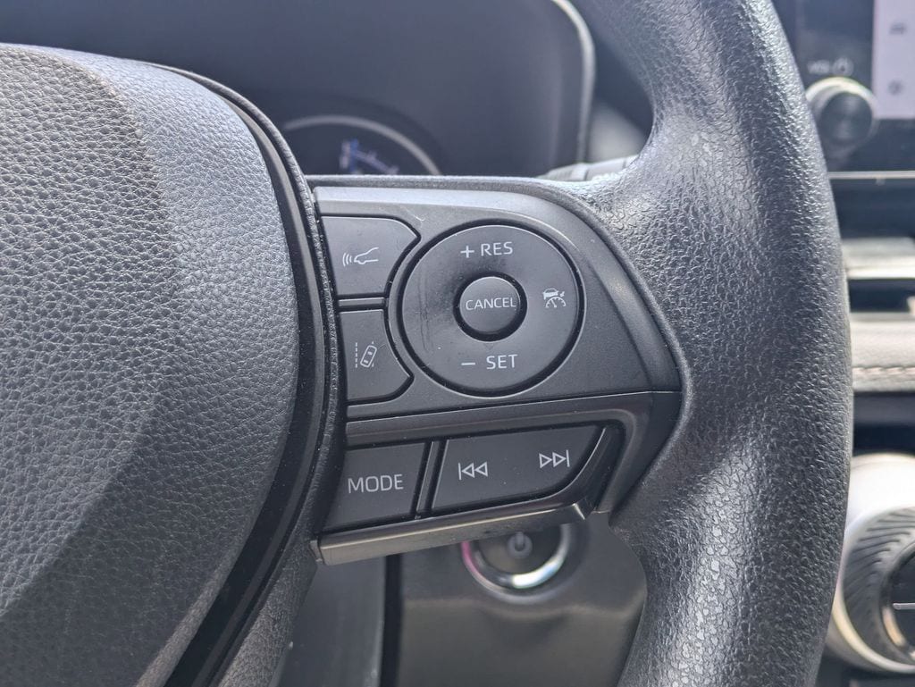 Thumbnail: 2025 Toyota RAV4 - 25