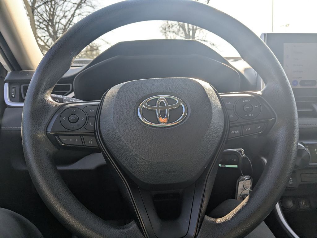 Thumbnail: 2024 Toyota RAV4 - 14