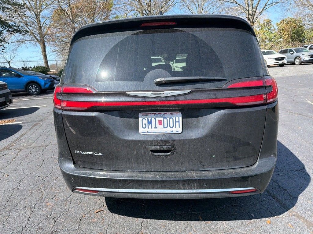 Thumbnail: 2025 Chrysler Pacifica - 8