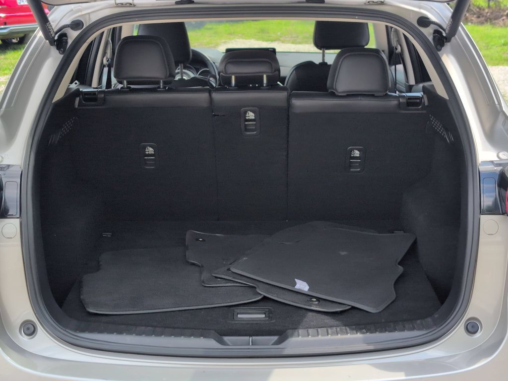 2025 Mazda CX-5 S Preferred package - Photo 28