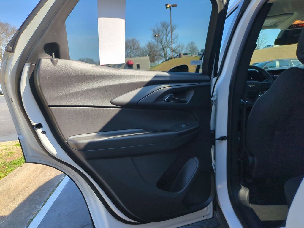 Thumbnail: 2025 Chevrolet TrailBlazer - 26