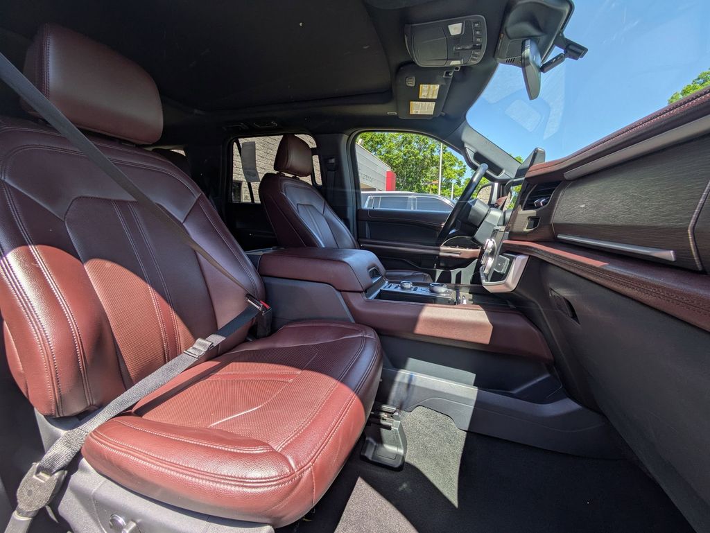 Thumbnail: 2024 Ford Expedition - 31