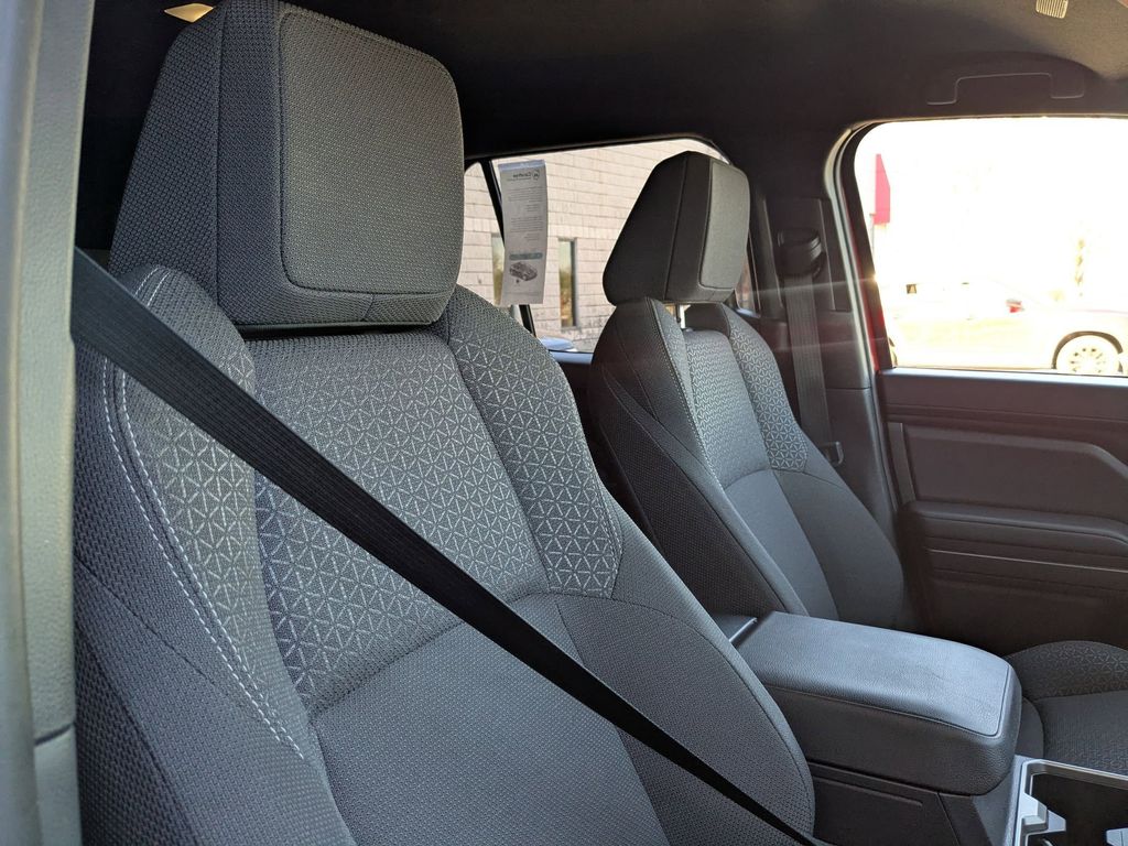 Thumbnail: 2025 Toyota 4Runner - 30