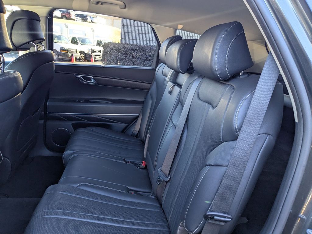 Thumbnail: 2024 Genesis GV80 - 26