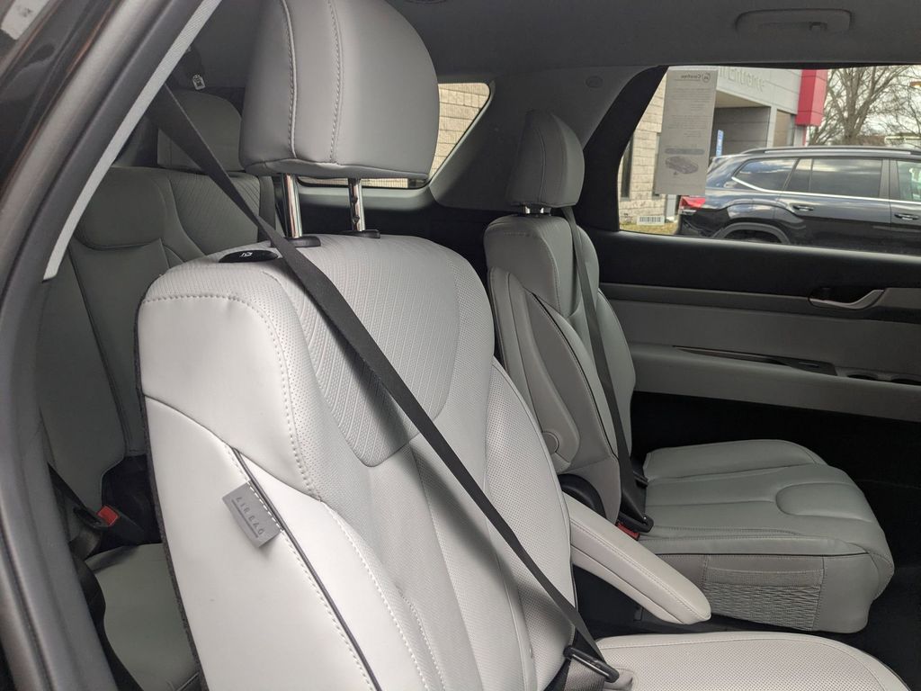 Thumbnail: 2025 Hyundai Palisade - 29