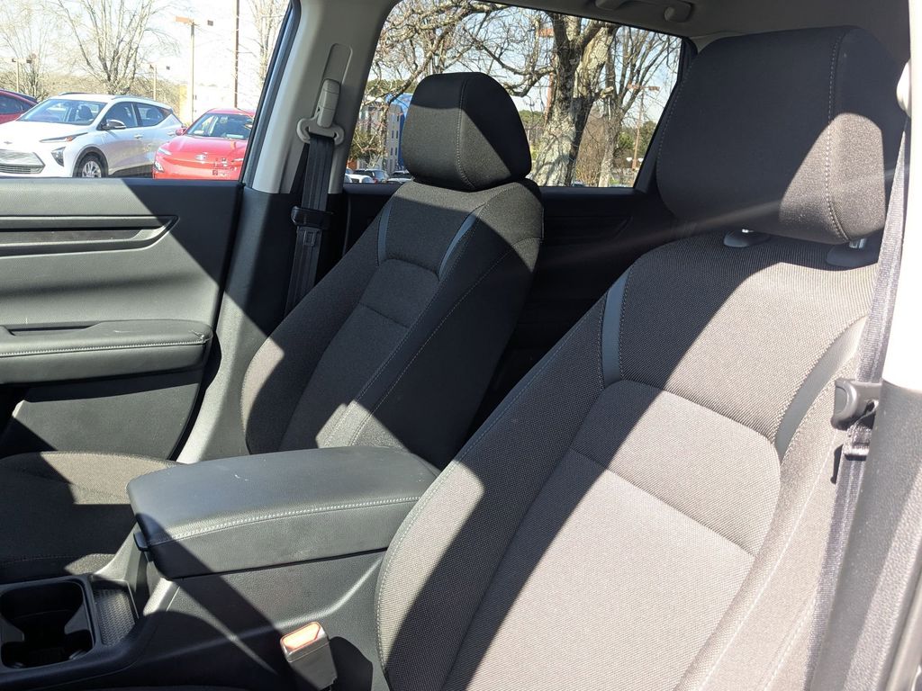 Thumbnail: 2025 Honda CR-V - 21