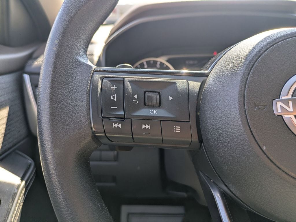 Thumbnail: 2023 Nissan Rogue - 22