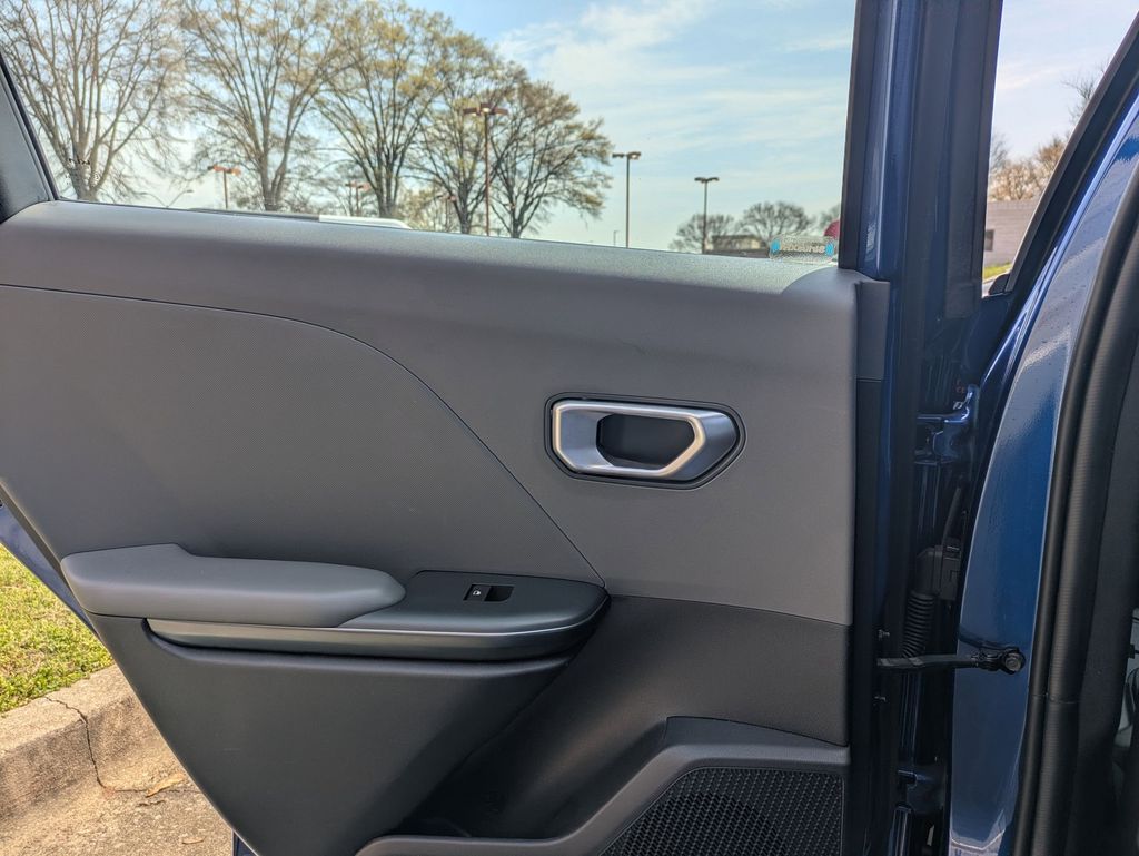 Thumbnail: 2025 Kia K4 - 25