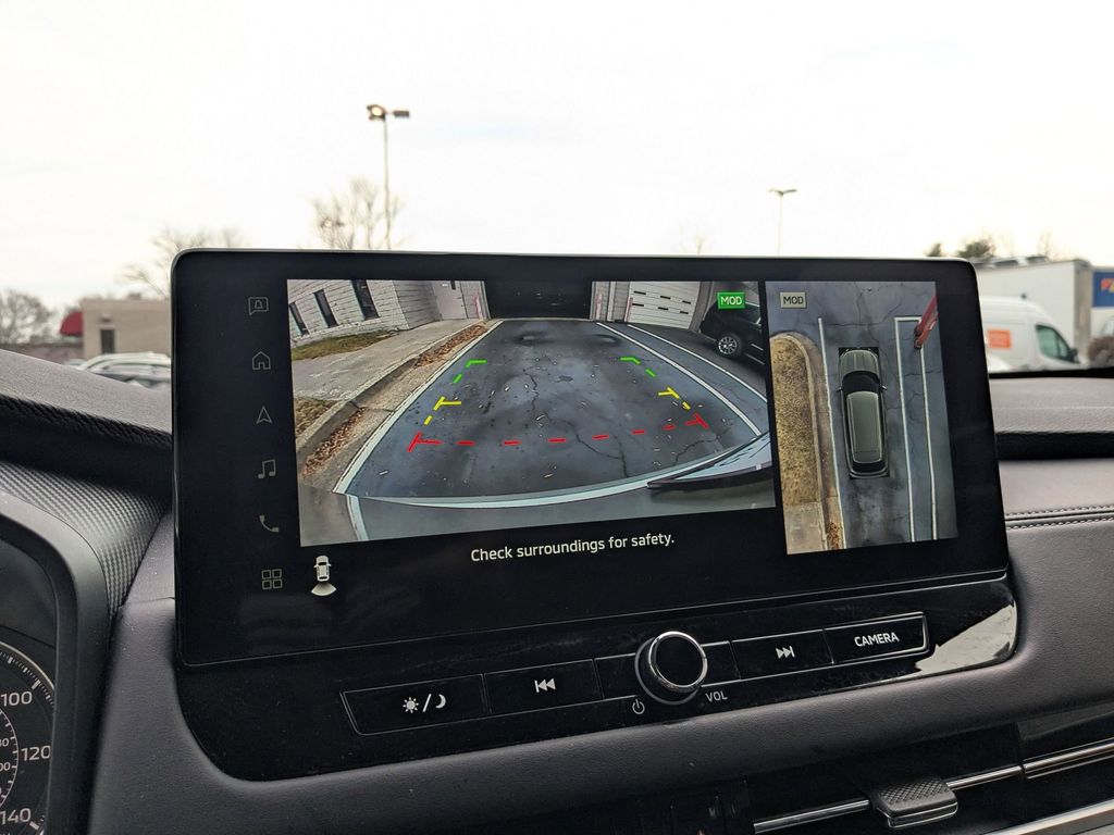 Thumbnail: 2025 Mitsubishi Outlander - 18