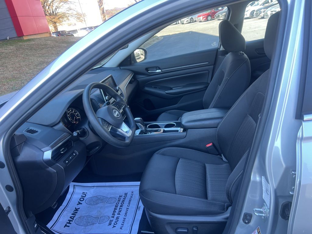 Thumbnail: 2024 Nissan Altima - 6