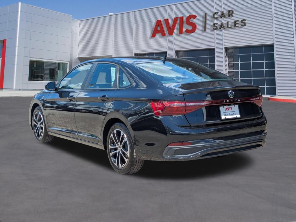 Thumbnail: 2025 Volkswagen Jetta - 9