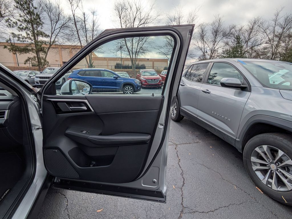 Thumbnail: 2025 Mitsubishi Outlander - 29