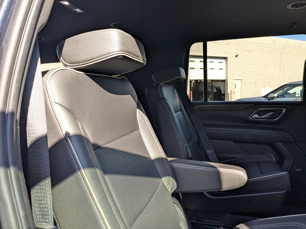 Thumbnail: 2023 Chevrolet Suburban - 30