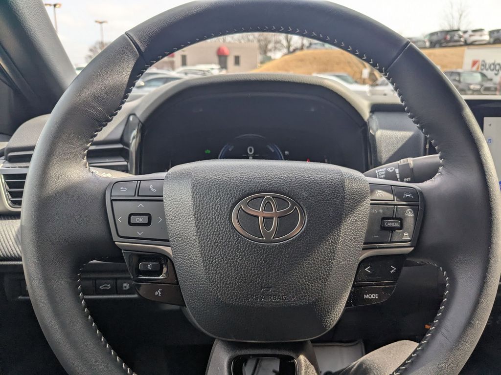 Thumbnail: 2025 Toyota Camry - 14