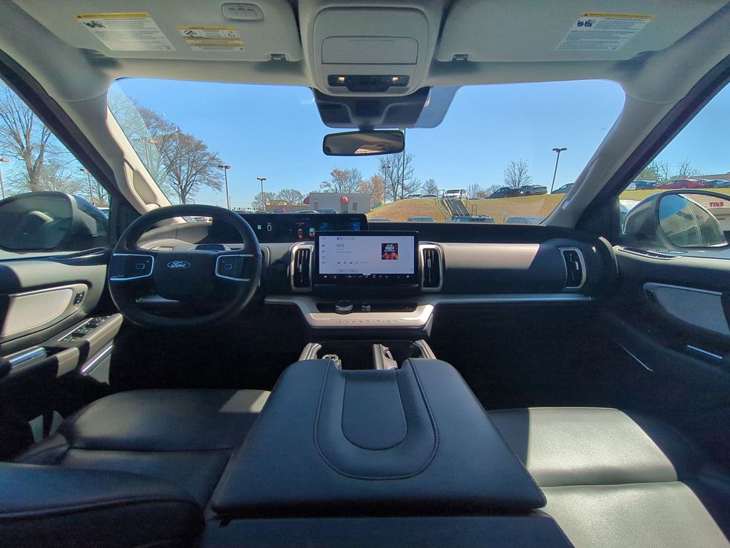 Thumbnail: 2025 Ford Expedition - 26