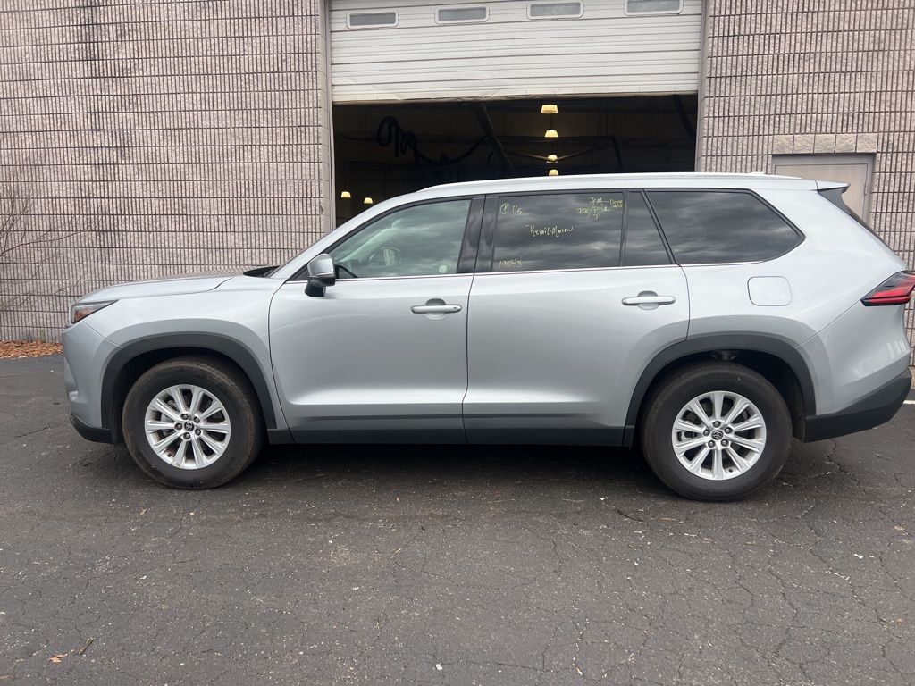 Thumbnail: 2025 Toyota Grand Highlander - 7