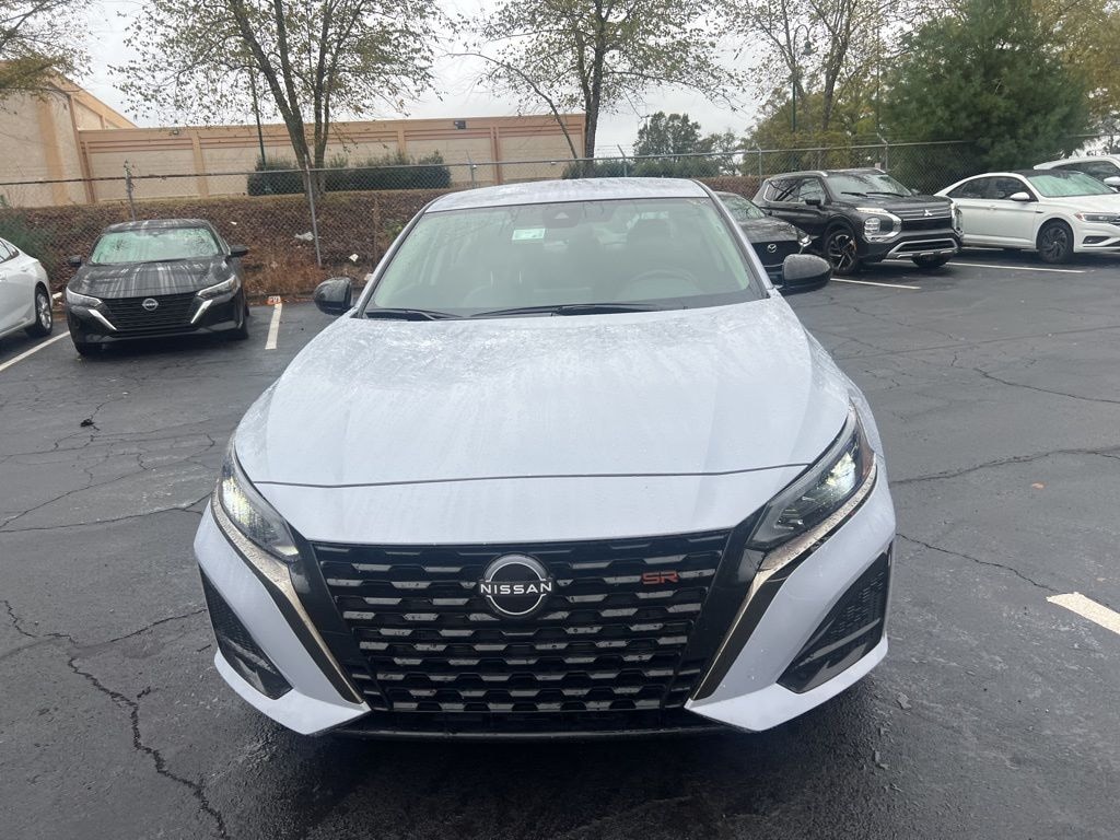 Certified 2025 Nissan Altima SR Sedan