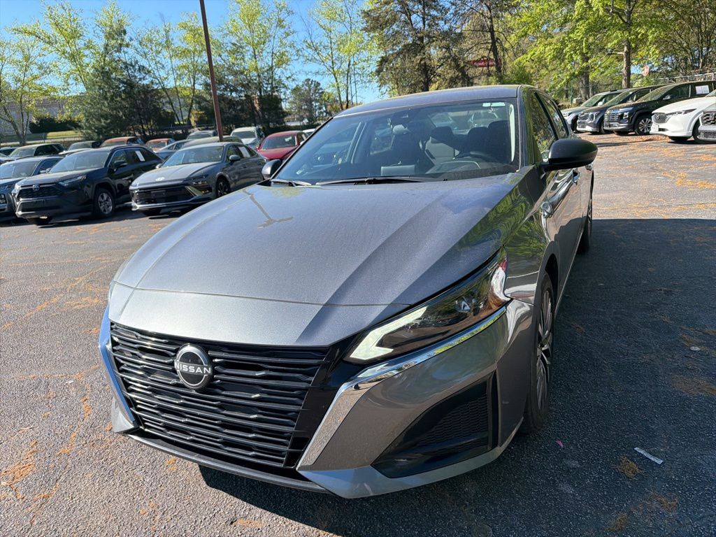 Thumbnail: 2025 Nissan Altima - 1