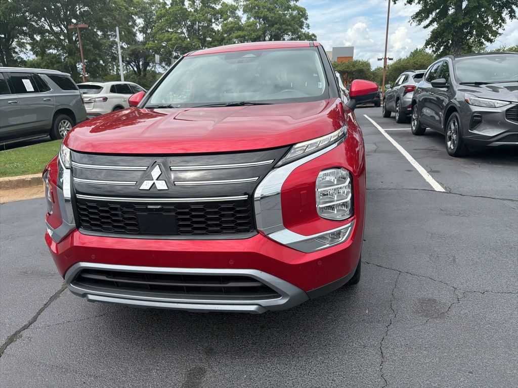 2025 Mitsubishi Outlander's photo
