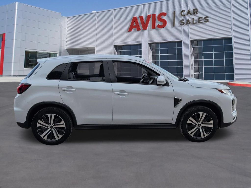 Thumbnail: 2025 Mitsubishi Outlander Sport - 5