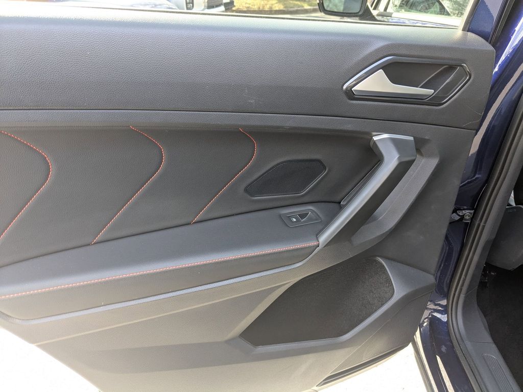 Thumbnail: 2024 Volkswagen Tiguan - 27