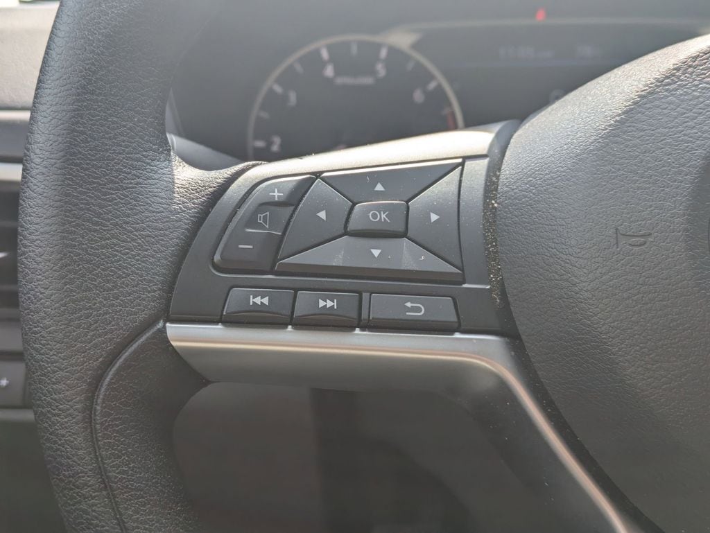 Thumbnail: 2025 Nissan Altima - 22