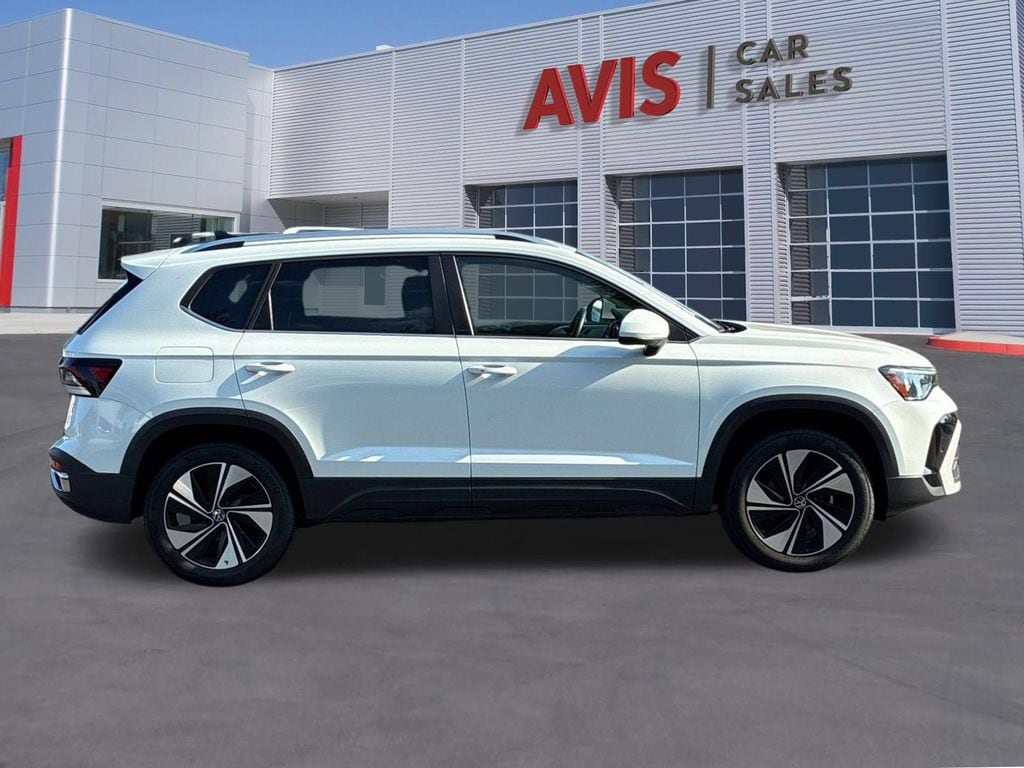 Thumbnail: 2025 Volkswagen Taos - 5