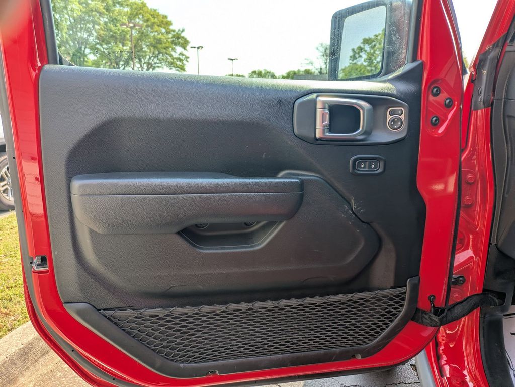 Thumbnail: 2025 Jeep Wrangler - 11