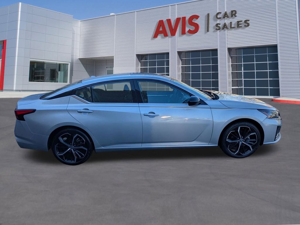 Thumbnail: 2025 Nissan Altima - 5