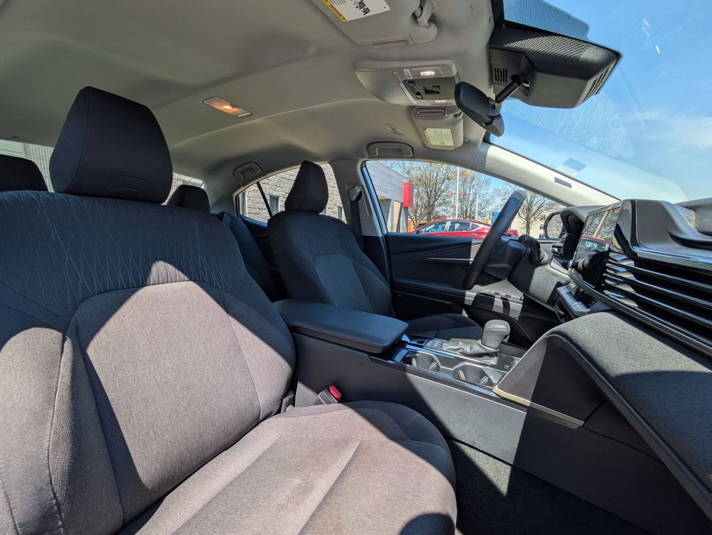 Thumbnail: 2025 Toyota Camry - 29