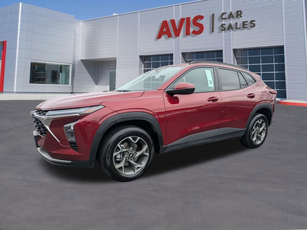 Thumbnail: 2025 Chevrolet Trax - 1