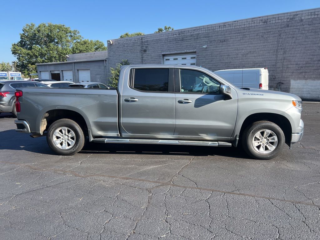 Thumbnail: 2024 Chevrolet Silverado 1500 - 8
