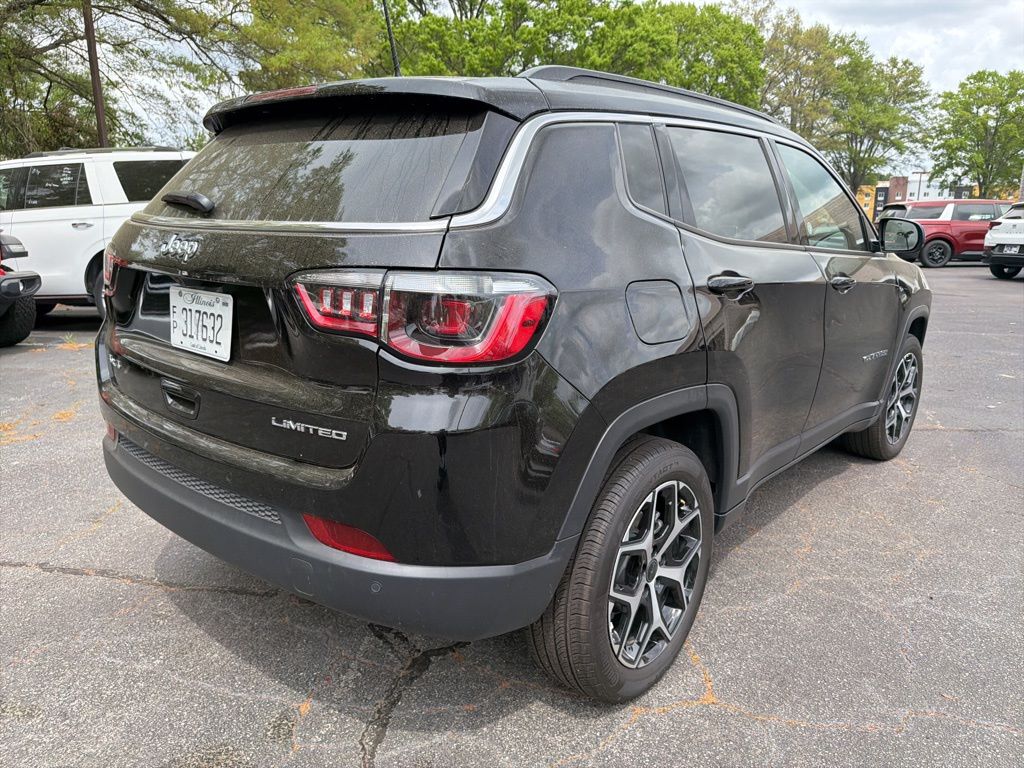 Thumbnail: 2025 Jeep Compass - 5