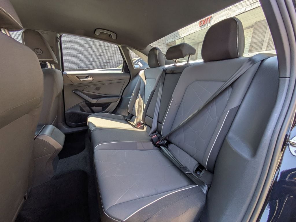 Thumbnail: 2025 Volkswagen Jetta - 24