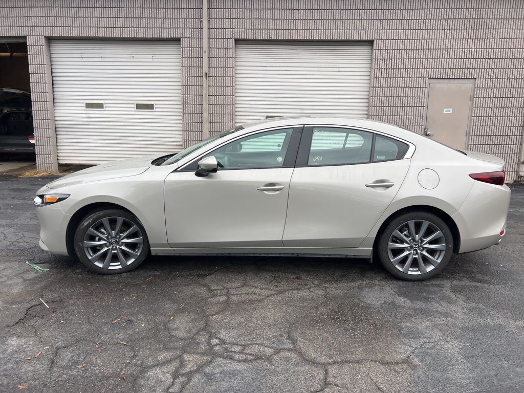 Thumbnail: 2025 Mazda Mazda3 - 9