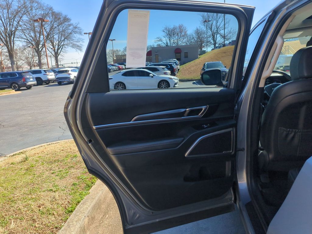 Thumbnail: 2025 Kia Telluride - 27