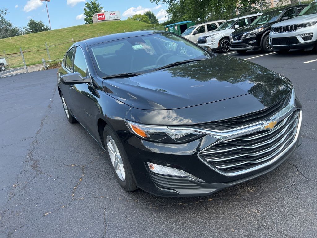 Thumbnail: 2024 Chevrolet Malibu - 3