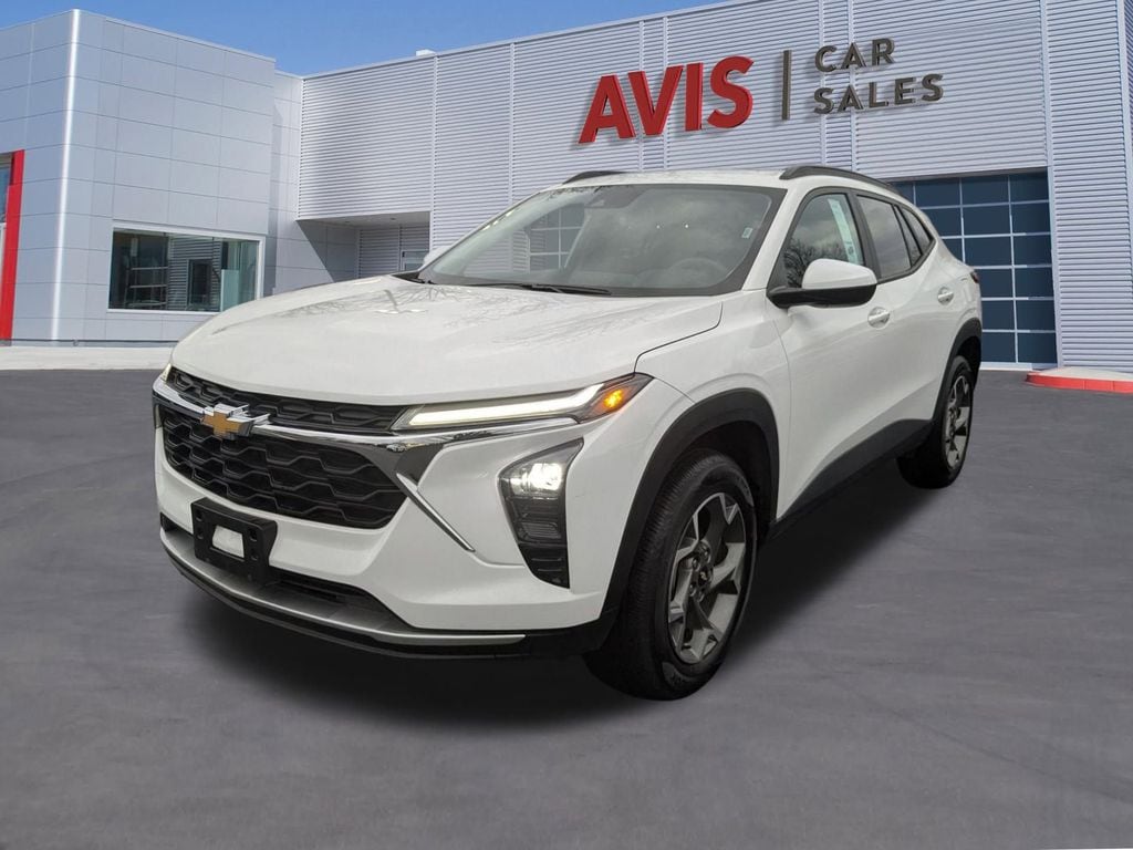 Thumbnail: 2025 Chevrolet Trax - 1