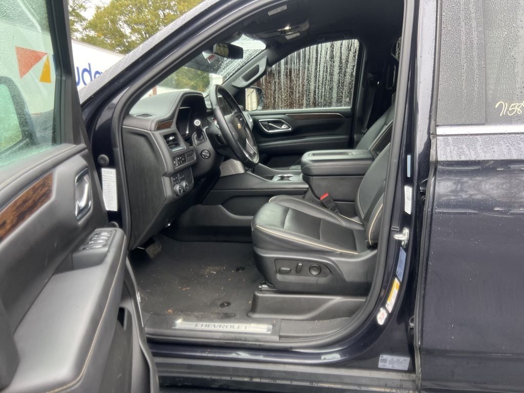 Thumbnail: 2023 Chevrolet Suburban - 6